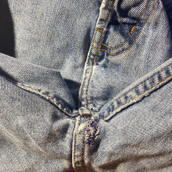 Silver Clothing Company Jeans. Size tags says 30x34 But measured at 35 in inseam - Picture 10 of 12